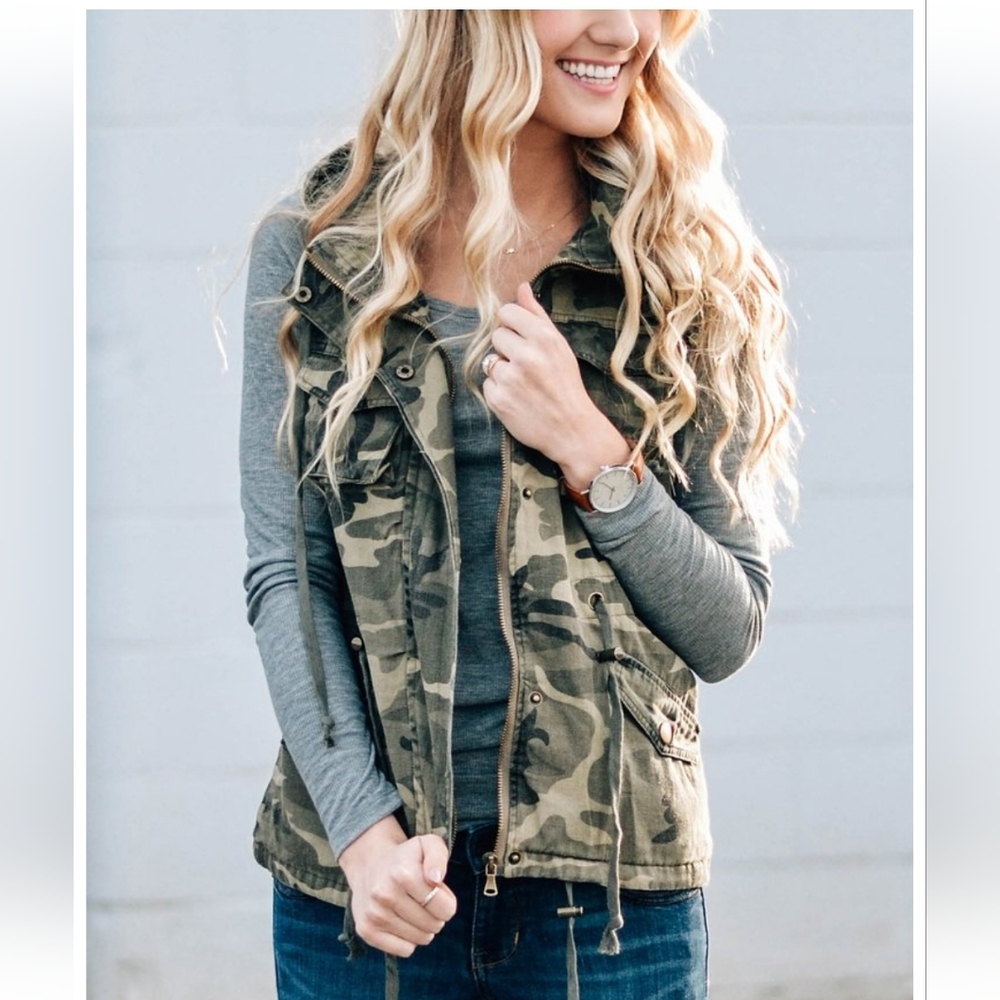 Green camo hooded vest- medium